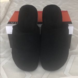 Vionic Black Slippers